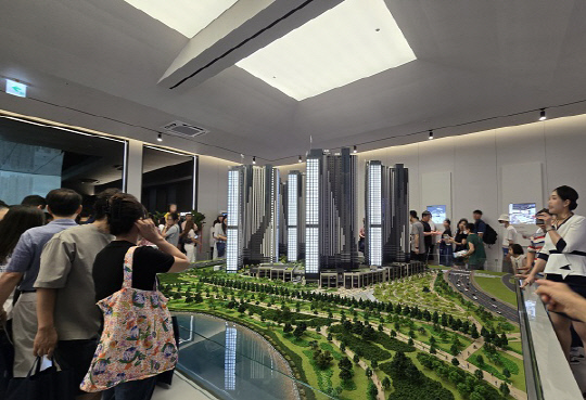 '고양 장항 카이브 유보라' 견본주택 집객 모습